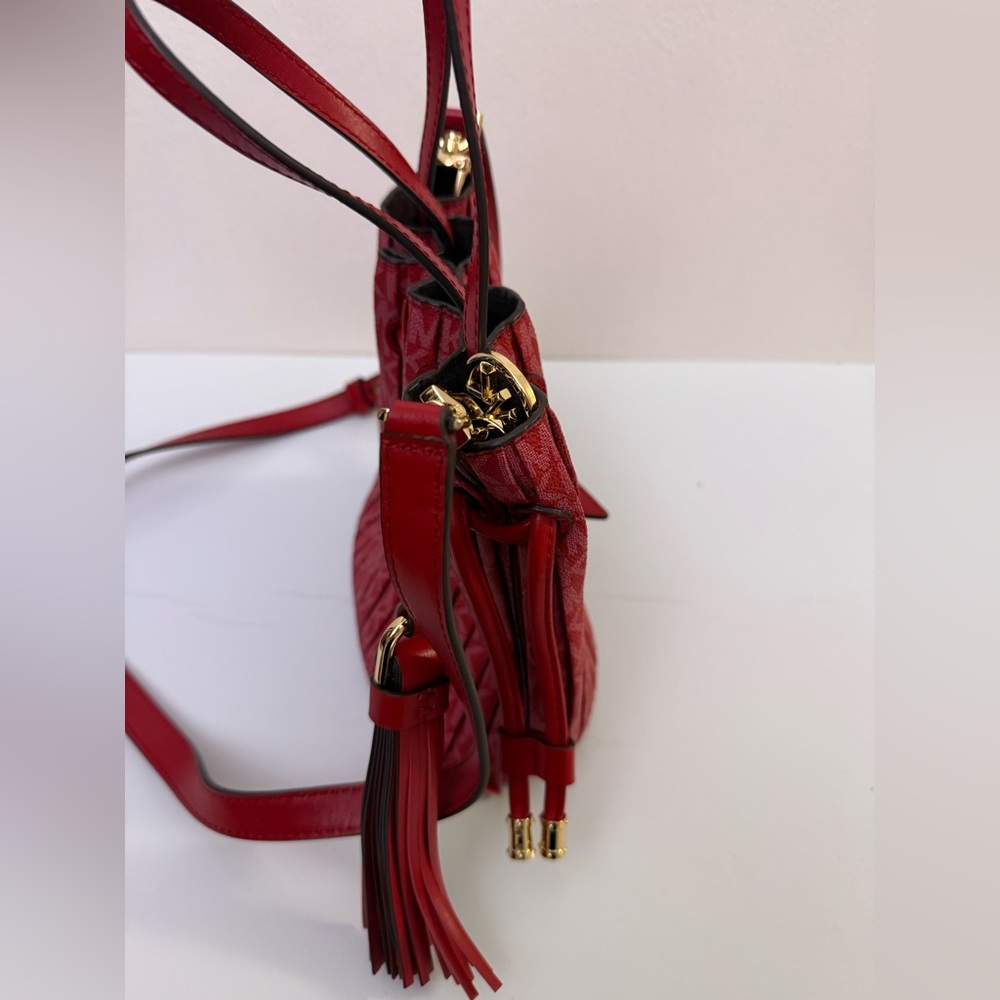 Michael Kors Willa Bucket‎ Bag EUC - Picture 6 of 11